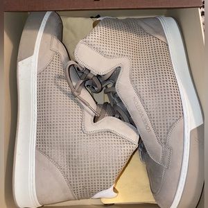 Mens Pre loved Louis Vuitton high tops